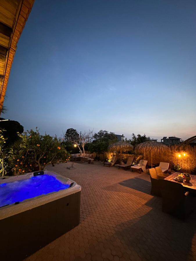 Villa Aspasia With Private Jacuzzi - Oasis Resort Κόκκινος Πύργος Εξωτερικό φωτογραφία
