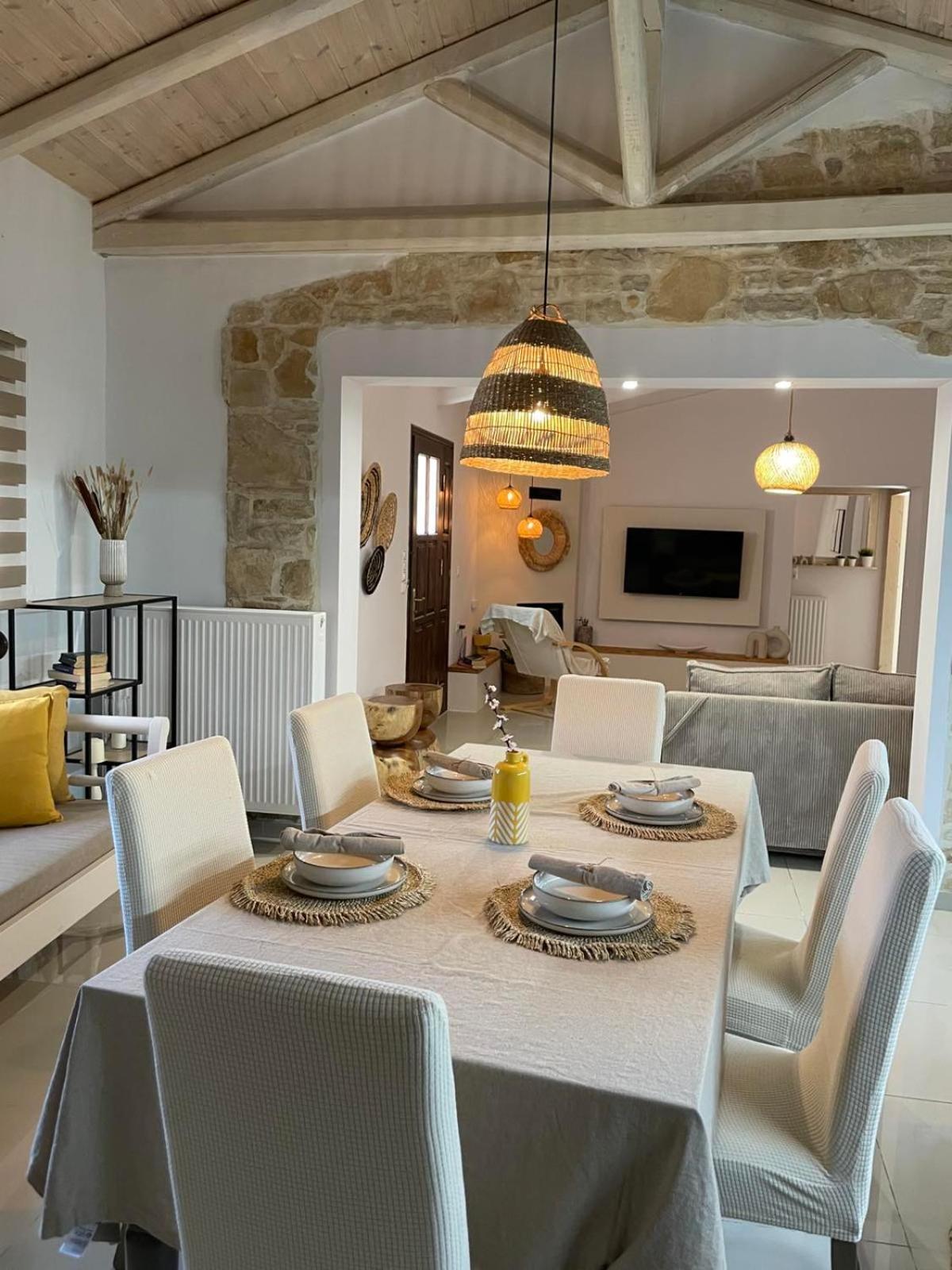 Villa Aspasia With Private Jacuzzi - Oasis Resort Κόκκινος Πύργος Εξωτερικό φωτογραφία