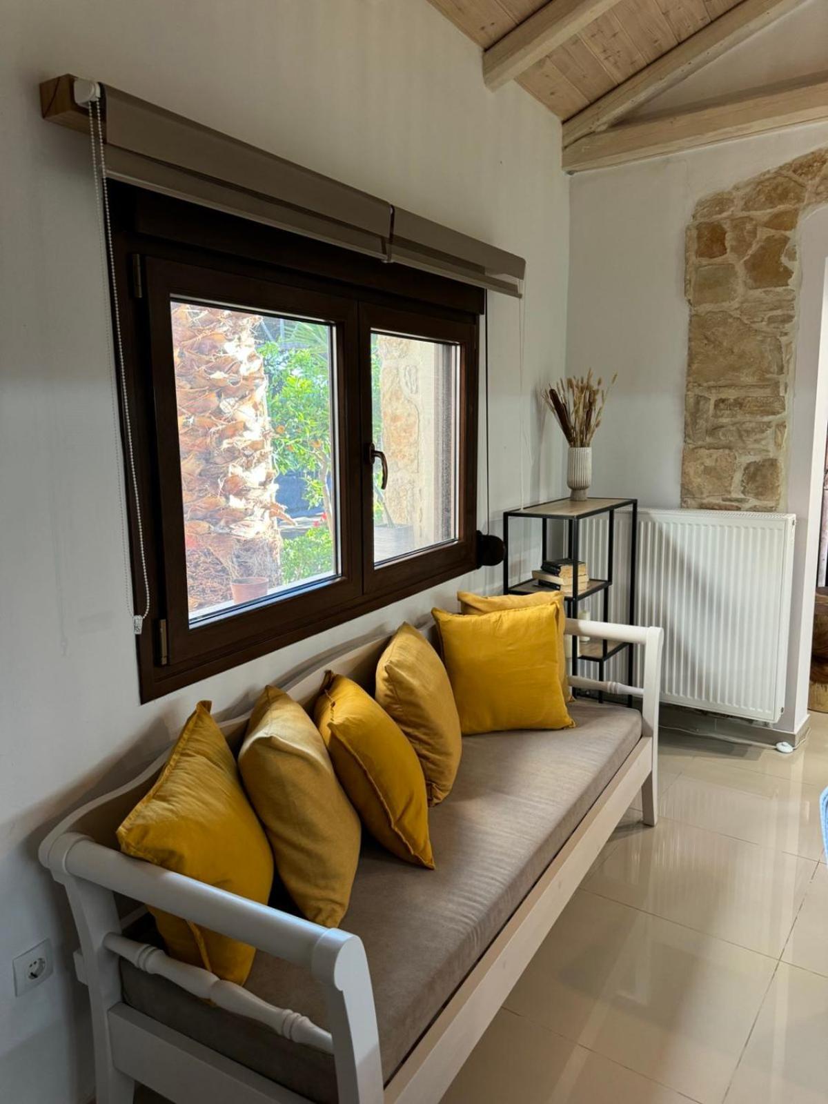 Villa Aspasia With Private Jacuzzi - Oasis Resort Κόκκινος Πύργος Εξωτερικό φωτογραφία