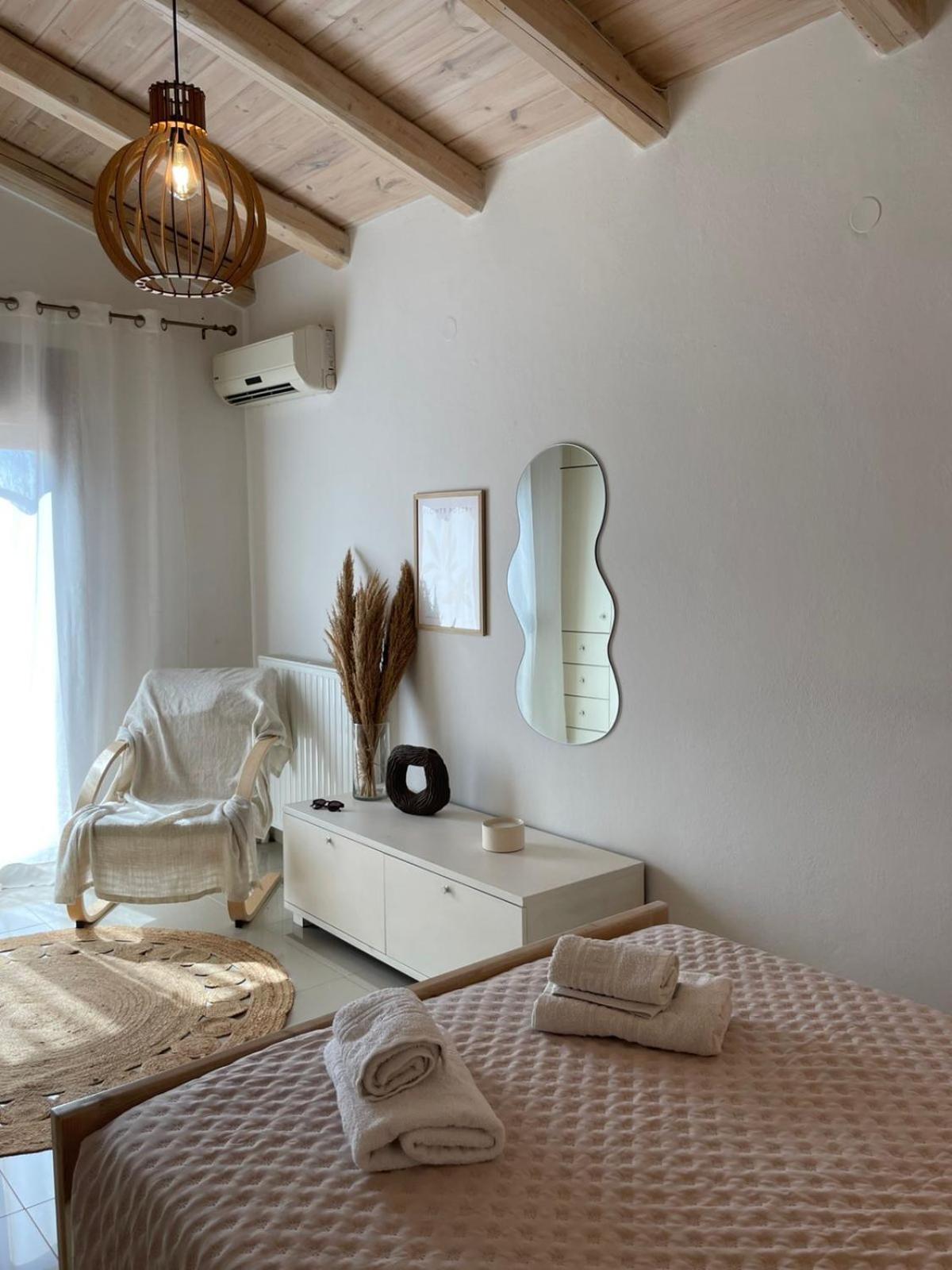 Villa Aspasia With Private Jacuzzi - Oasis Resort Κόκκινος Πύργος Εξωτερικό φωτογραφία